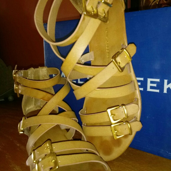 Falls Creek "MAKENA" Leather Strappy Sandals - Picture 6 of 6